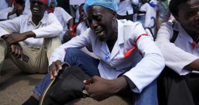 KENYA : LES MÉDECINS ENTAMENT LEUR CINQUIÈME SEMAINE DE GRÈVE